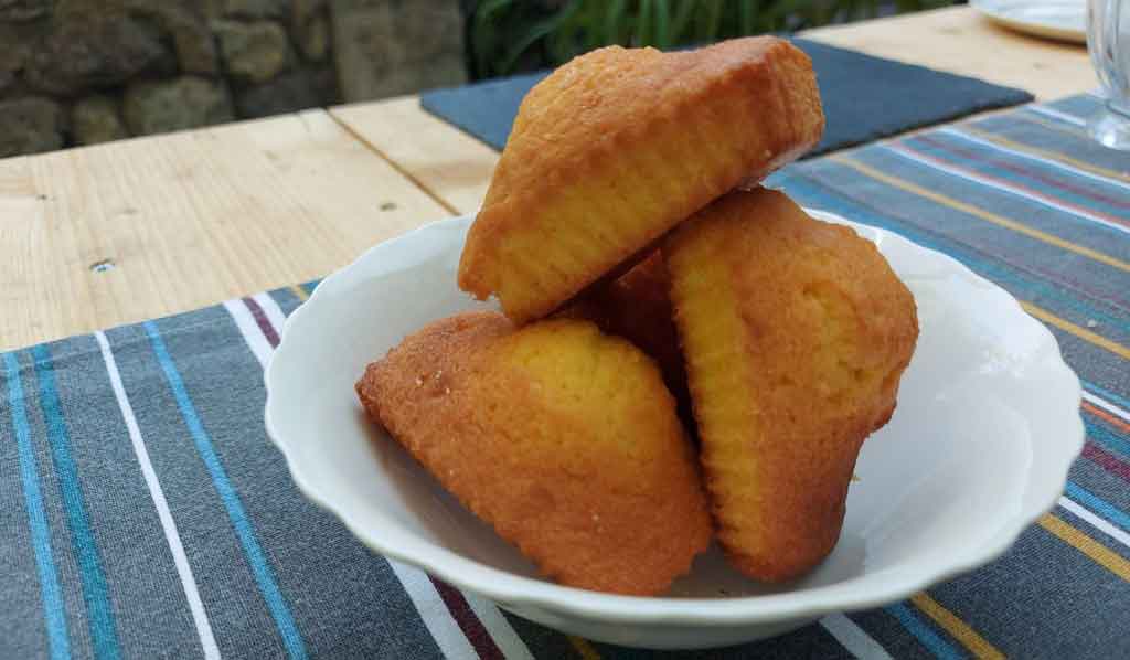 photo petit dejeuner madeleine